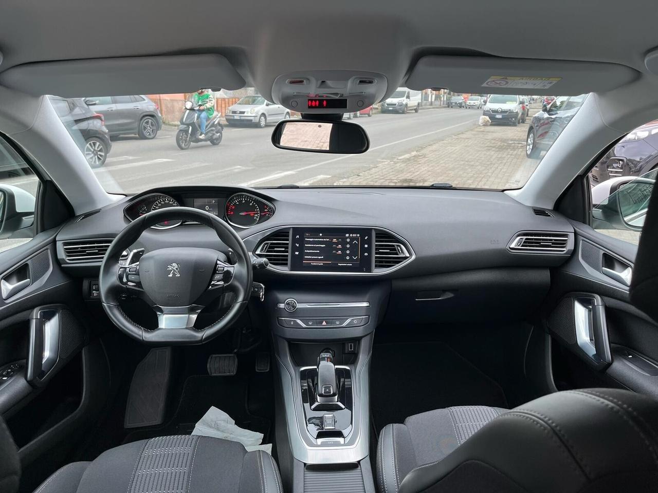 Peugeot 308 BlueHDi 130 S&S EAT8 Allure