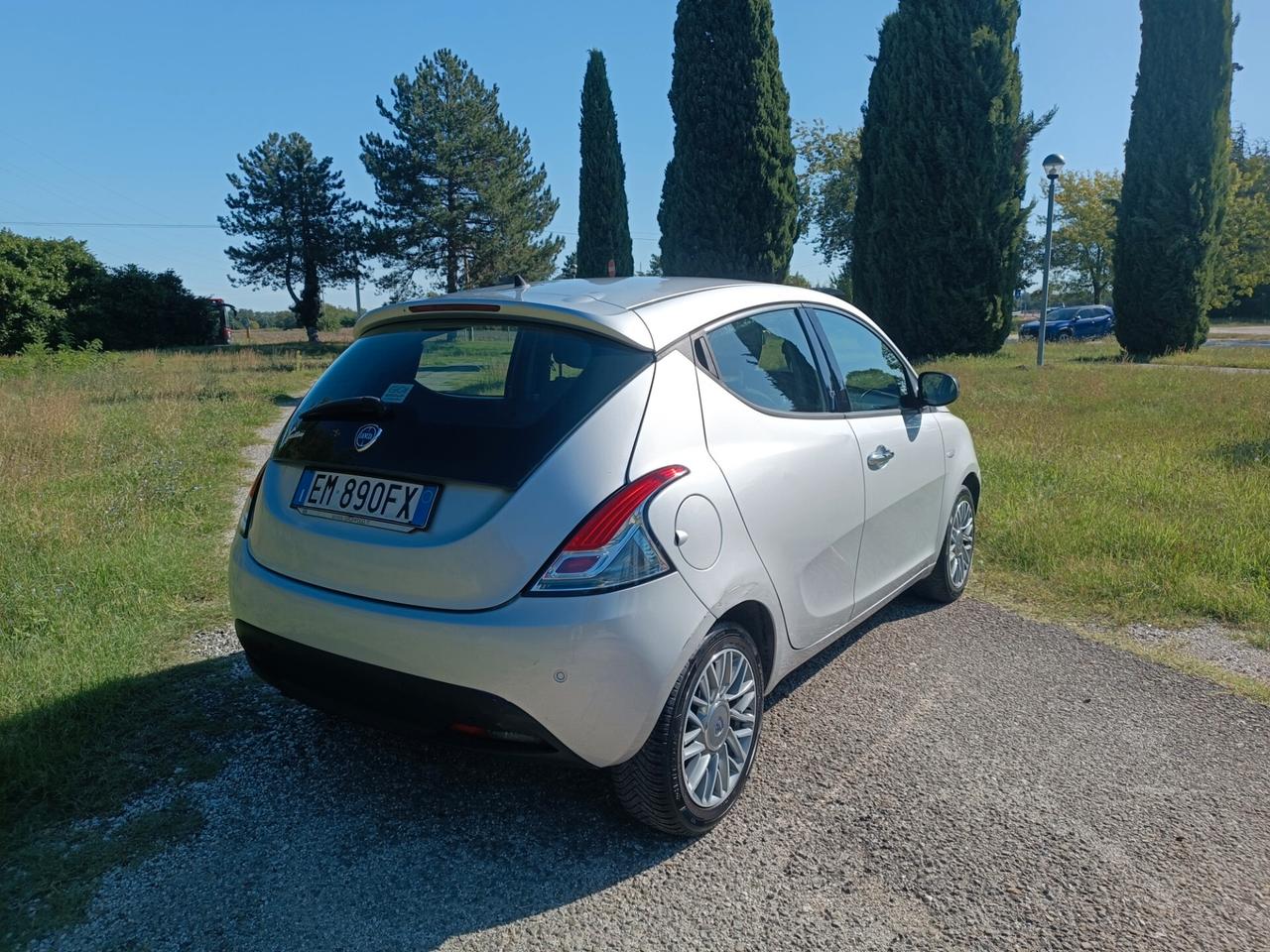 Lancia Ypsilon 1.2 69 CV 5 porte GPL Ecochic Gold
