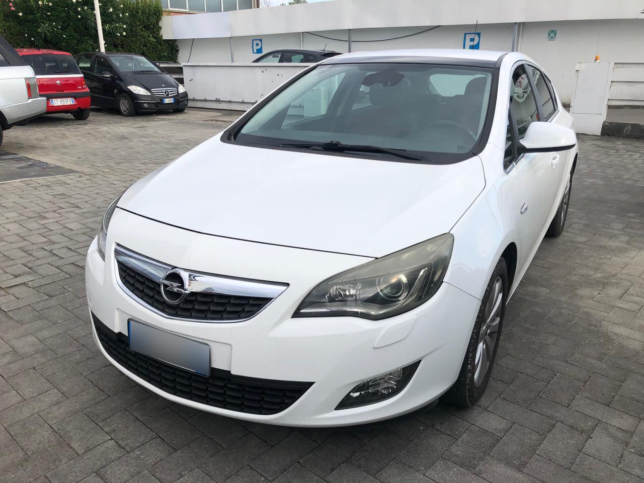 Opel Astra 1.7 CDTI 125CV 5 porte Cosmo