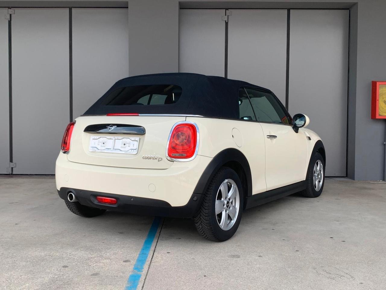 Mini Mini 1.5 Cooper D Cabrio