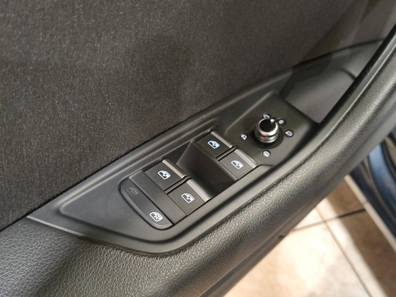 Audi A4 Avant 2.0 TDI 150 CV ultra S tronic Sport