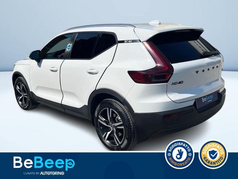 Volvo XC40 2.0 T4 MOMENTUM AWD GEARTRONIC
