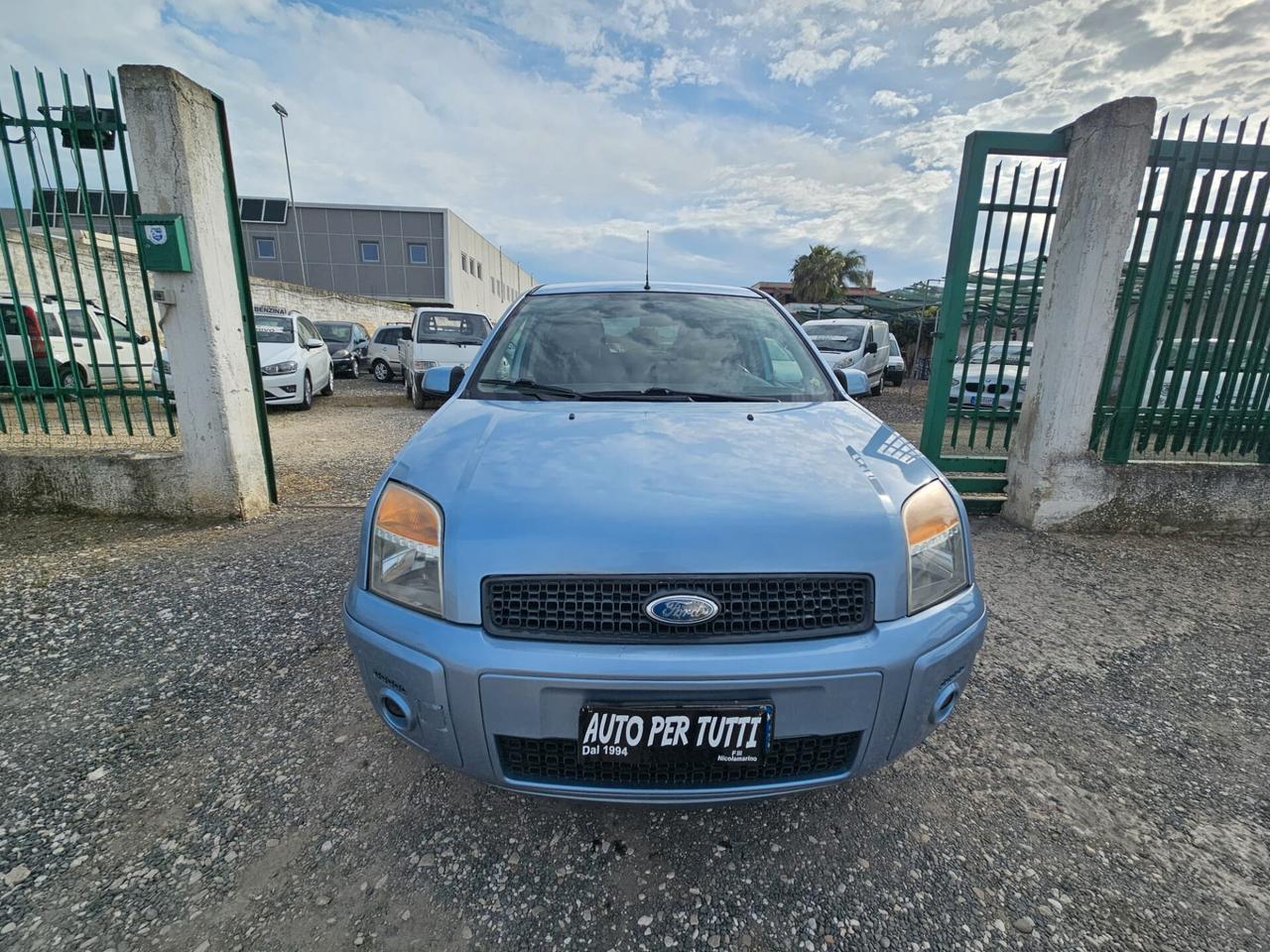 Ford Fusion 1.4 TDCi 5p. Collection