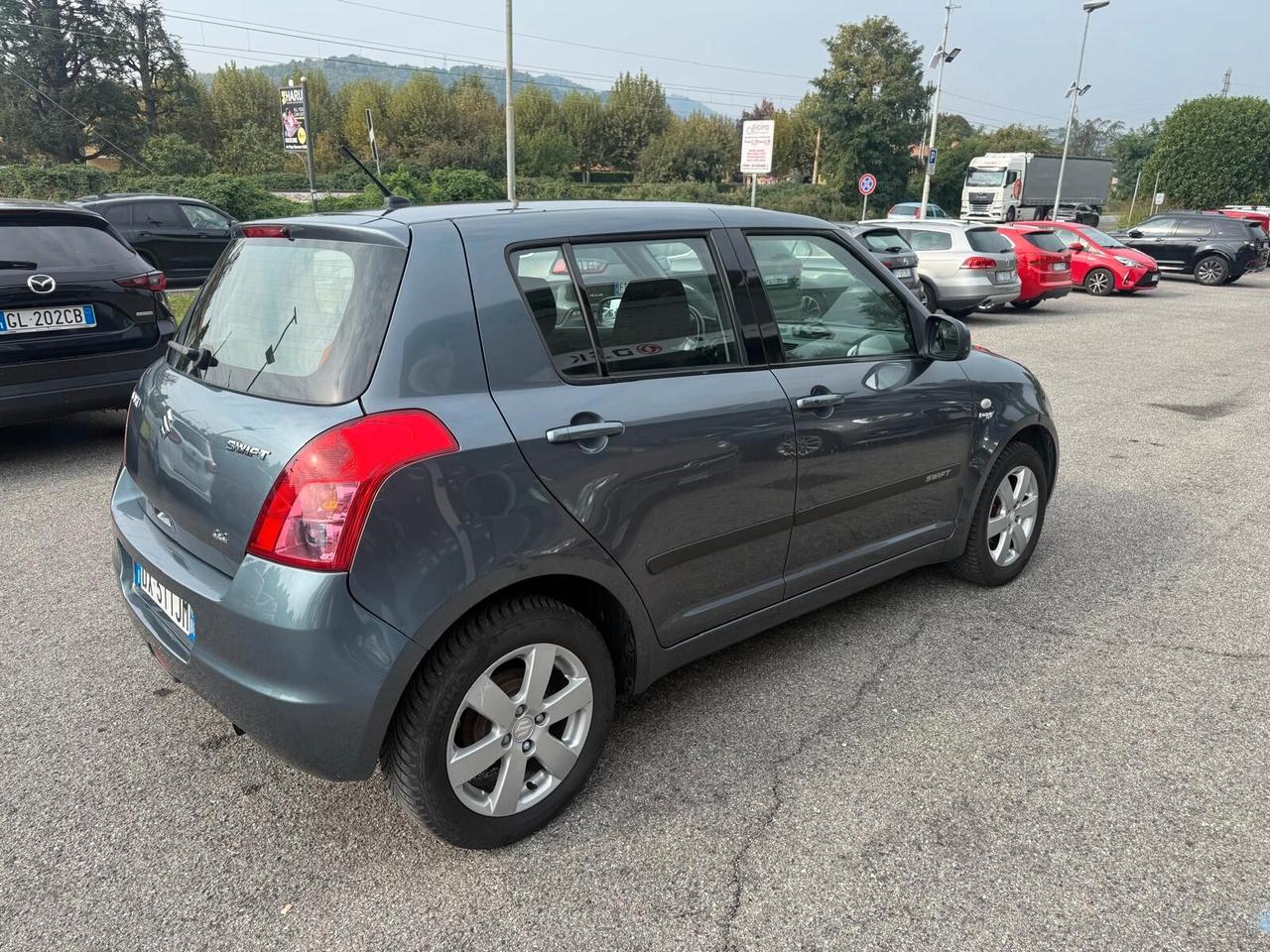 Suzuki Swift 1.3 4x4 5p. GL