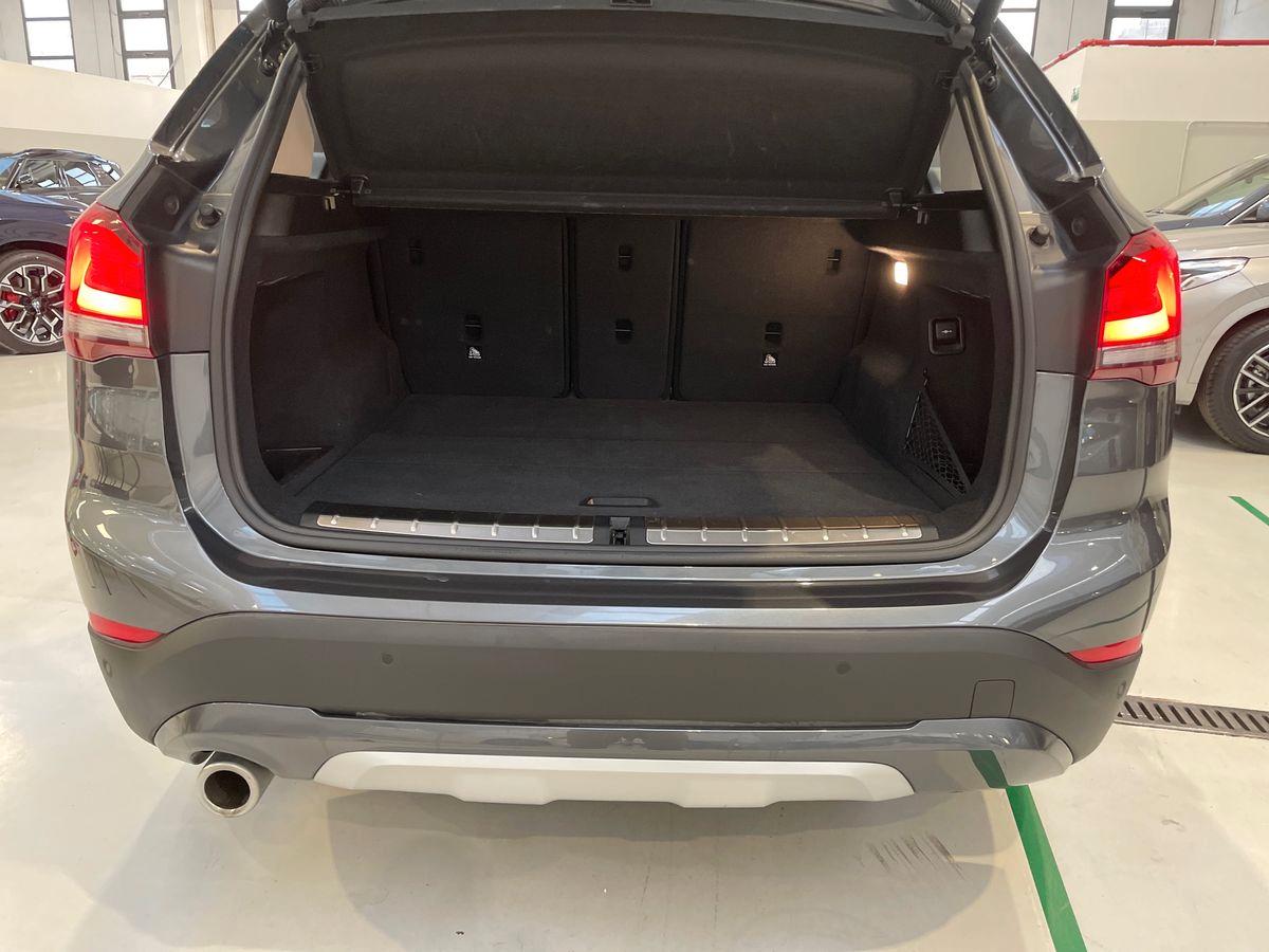 BMW X1 F48 2019 - X1 sdrive18i xLine 140cv