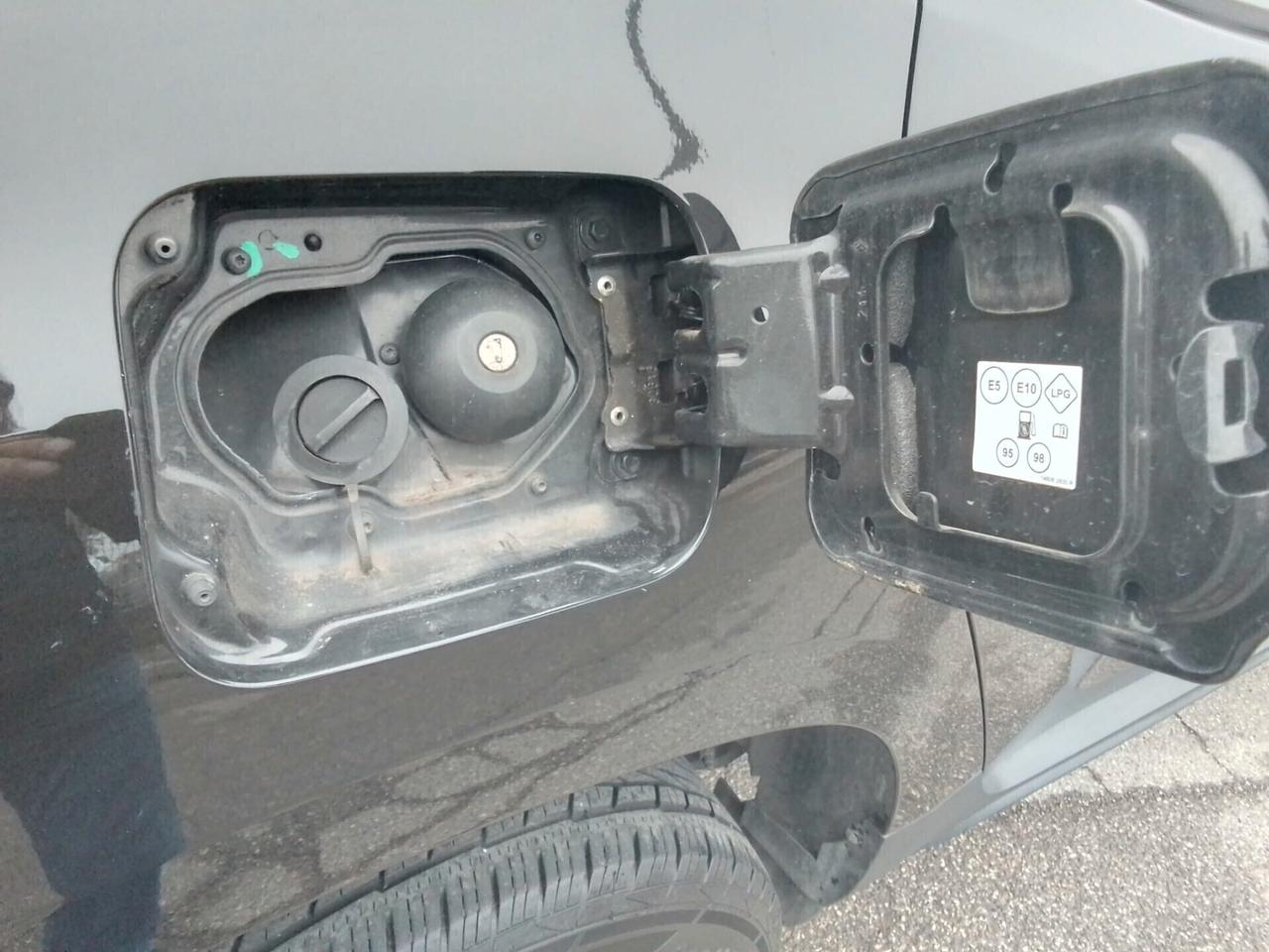 Dacia Duster 1.6 SCe GPL 4x2 Techroad OK NEO