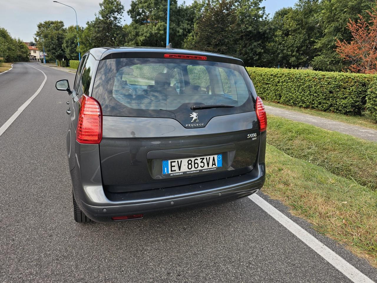 PEUGEOT 5008 1.6 hDi 7 POSTI "OK PER NEOPATENTATI"