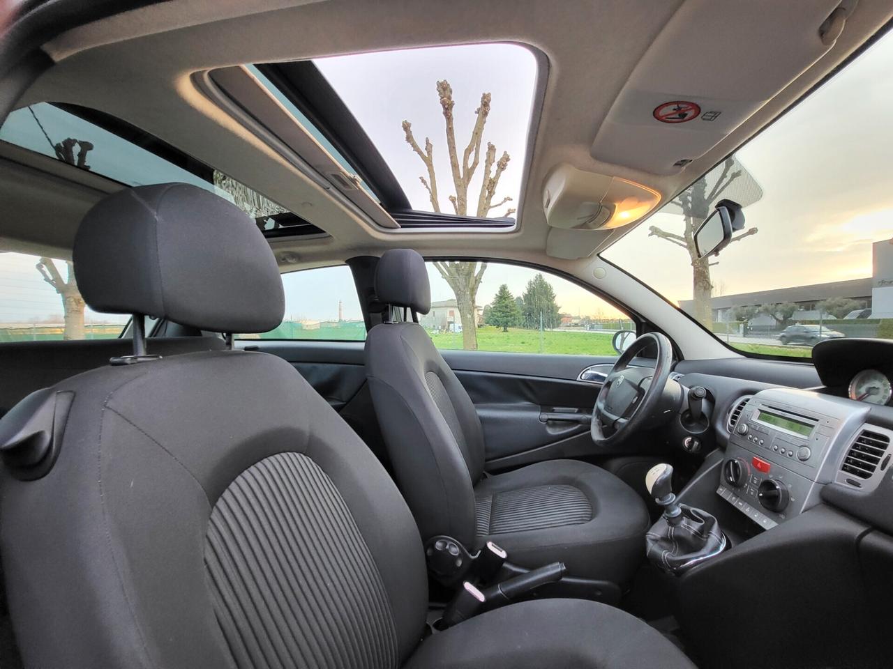 Lancia Ypsilon 1.4 Platino Ecochic GPL