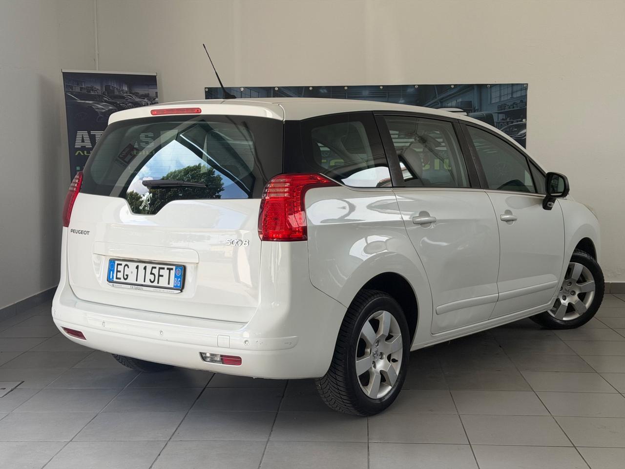 Peugeot 5008 1.6 THP 156CV Tecno
