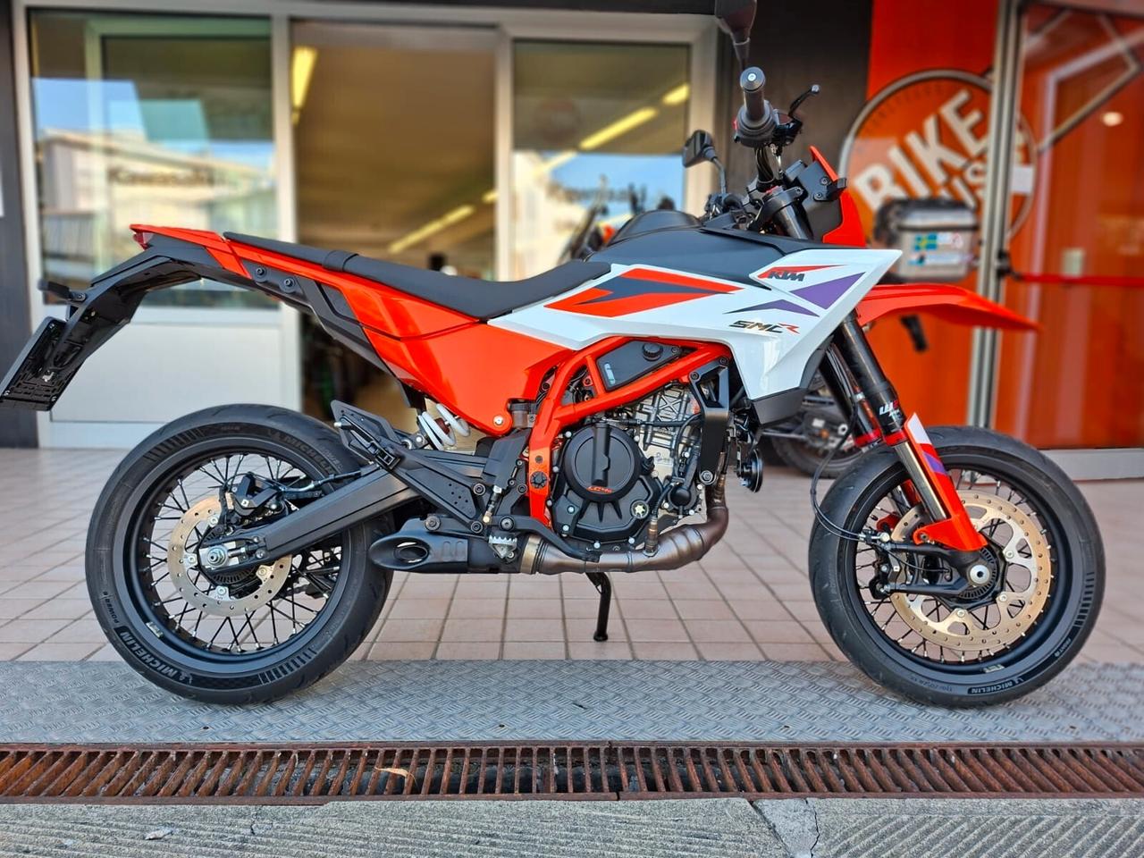 Ktm 390 SMC R