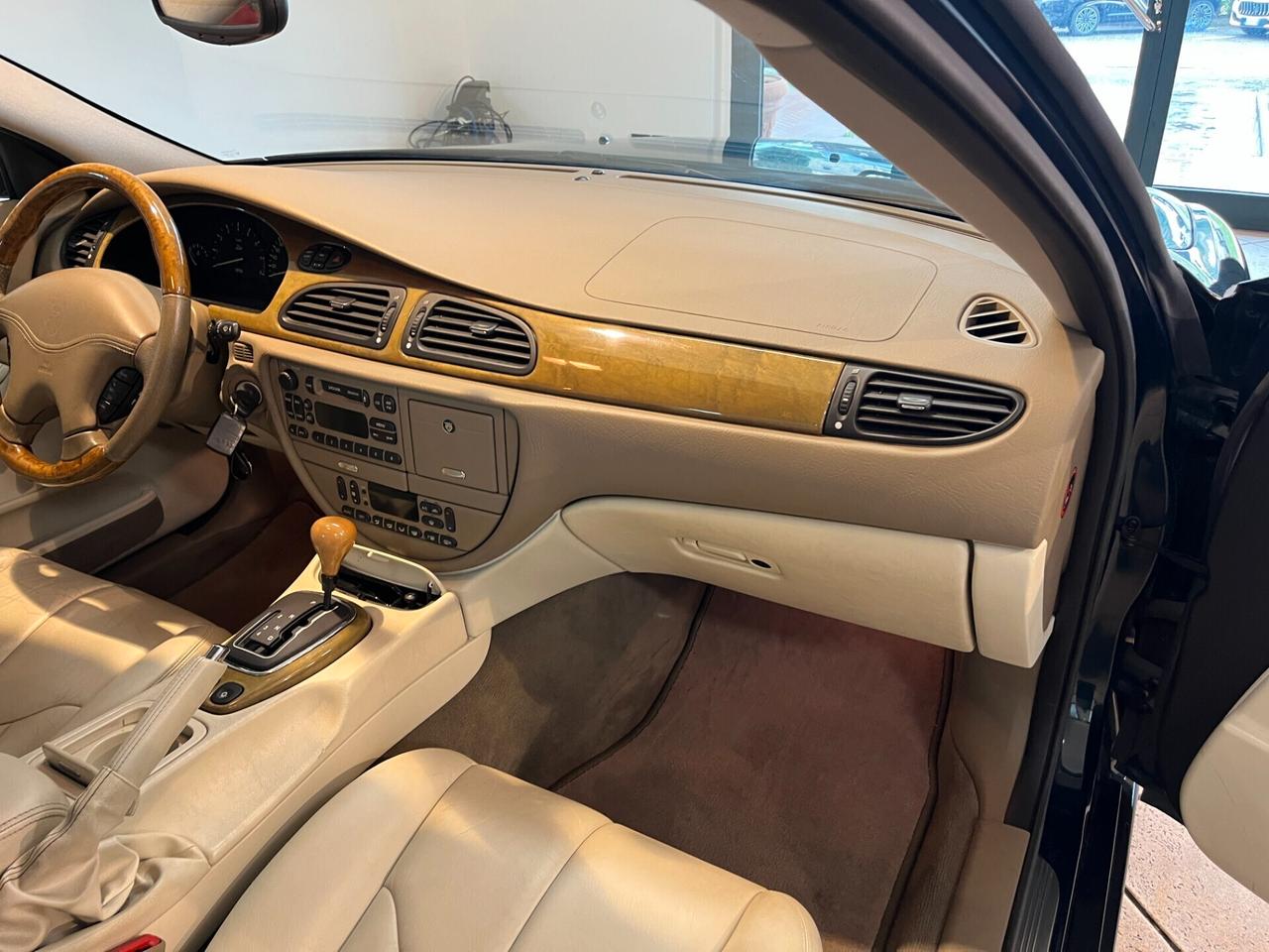 Jaguar S-Type 3.0 auto V6 24V 20.000 km