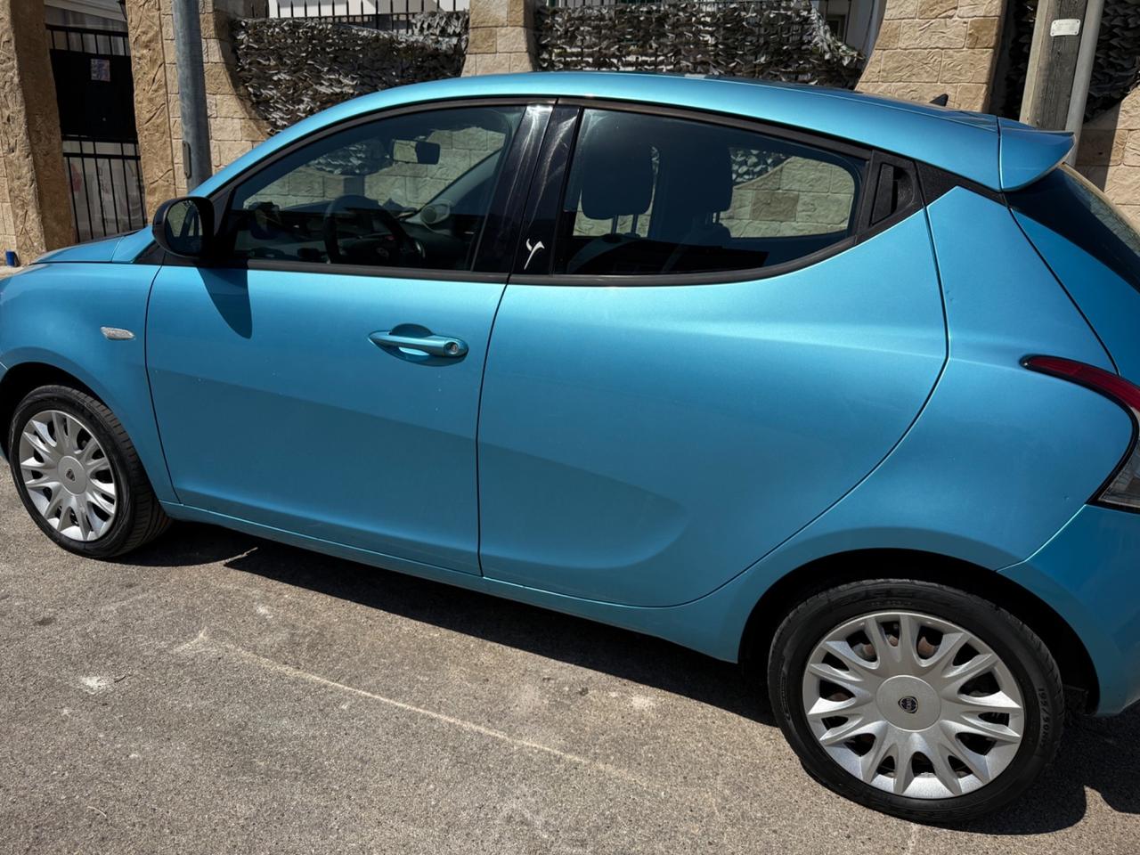 Lancia Ypsilon 1.2 69 CV 5 porte GPL Ecochic Gold