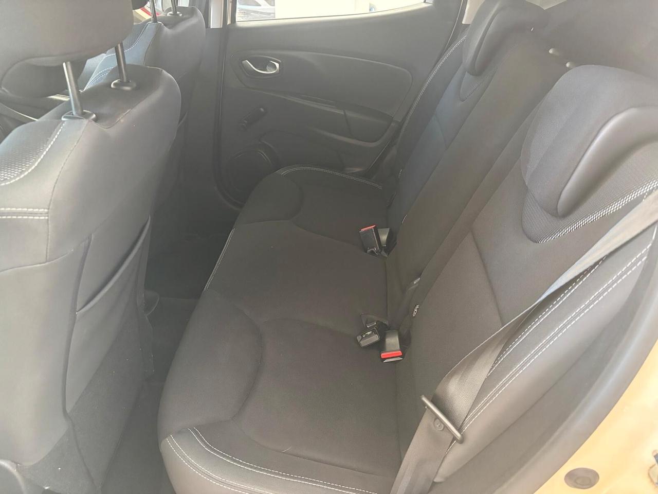 RENAULT CLIO ANNO 2018 BZ 1.2 ADATTA NEOPATENTATI KM 100 MILA