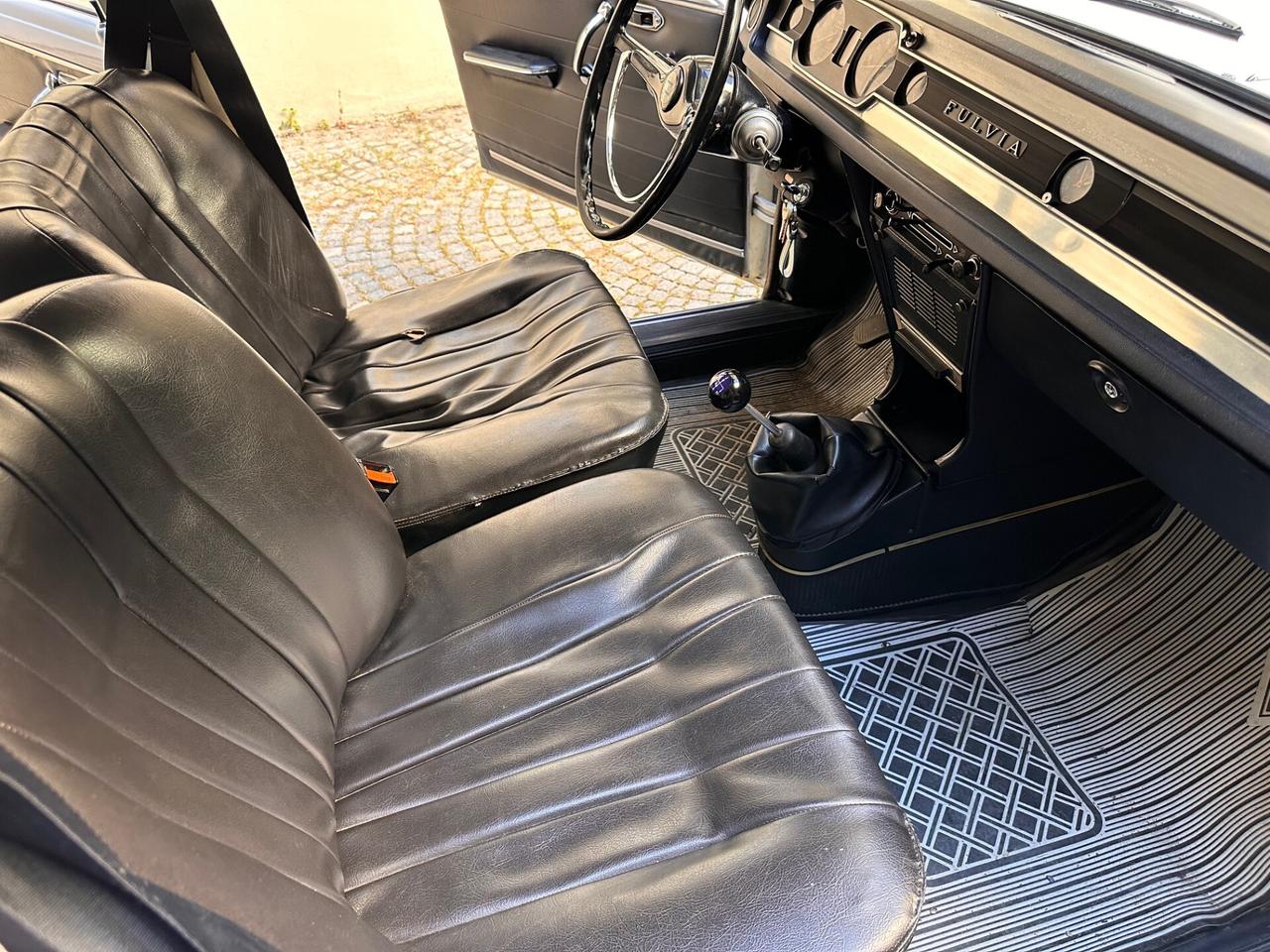 Lancia Fulvia 2 SERIE (INTERNI in PELLE)