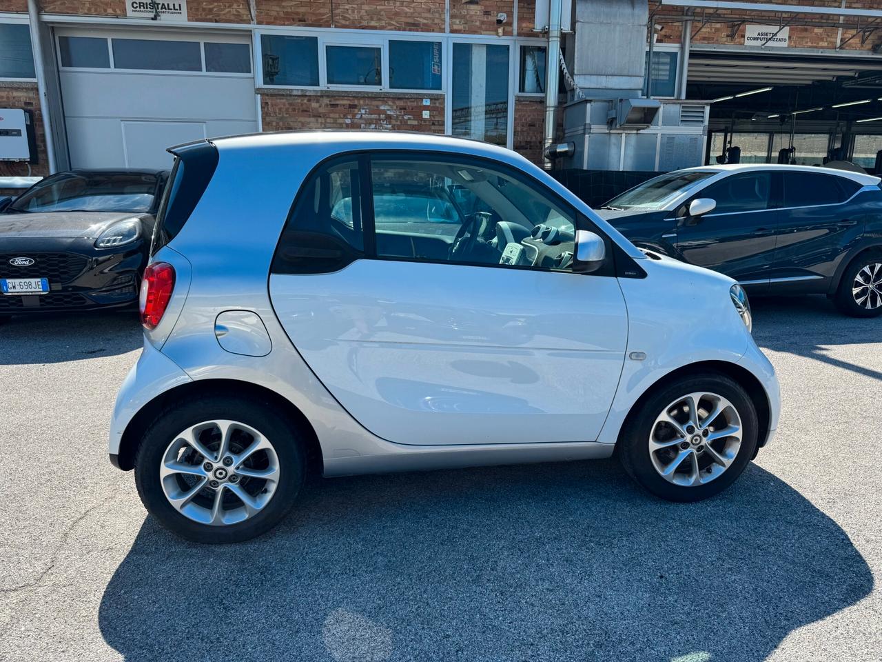 Smart ForTwo 1000 52 kW MHD coupé pure