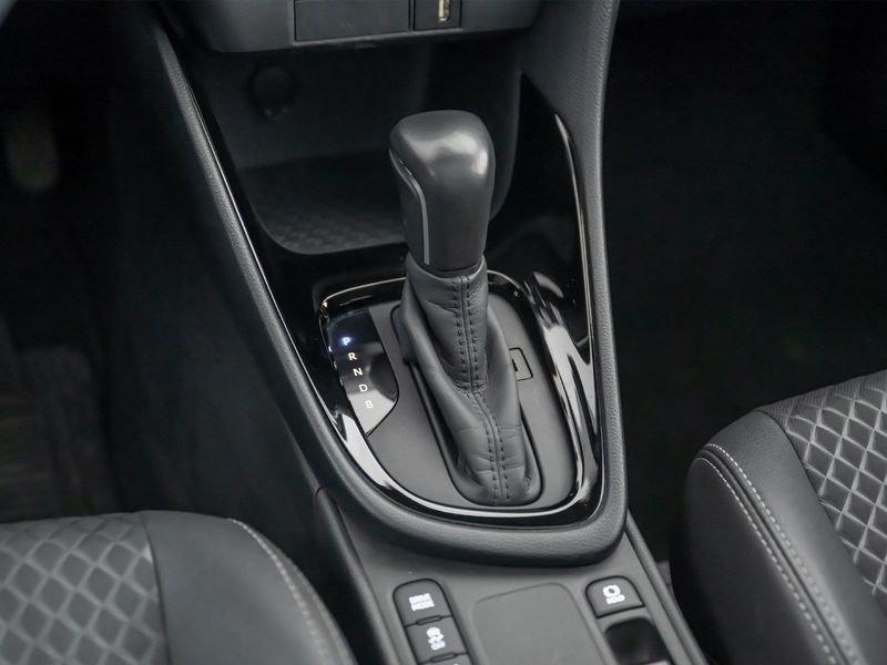 Toyota Yaris Hybrid Lounge MY20