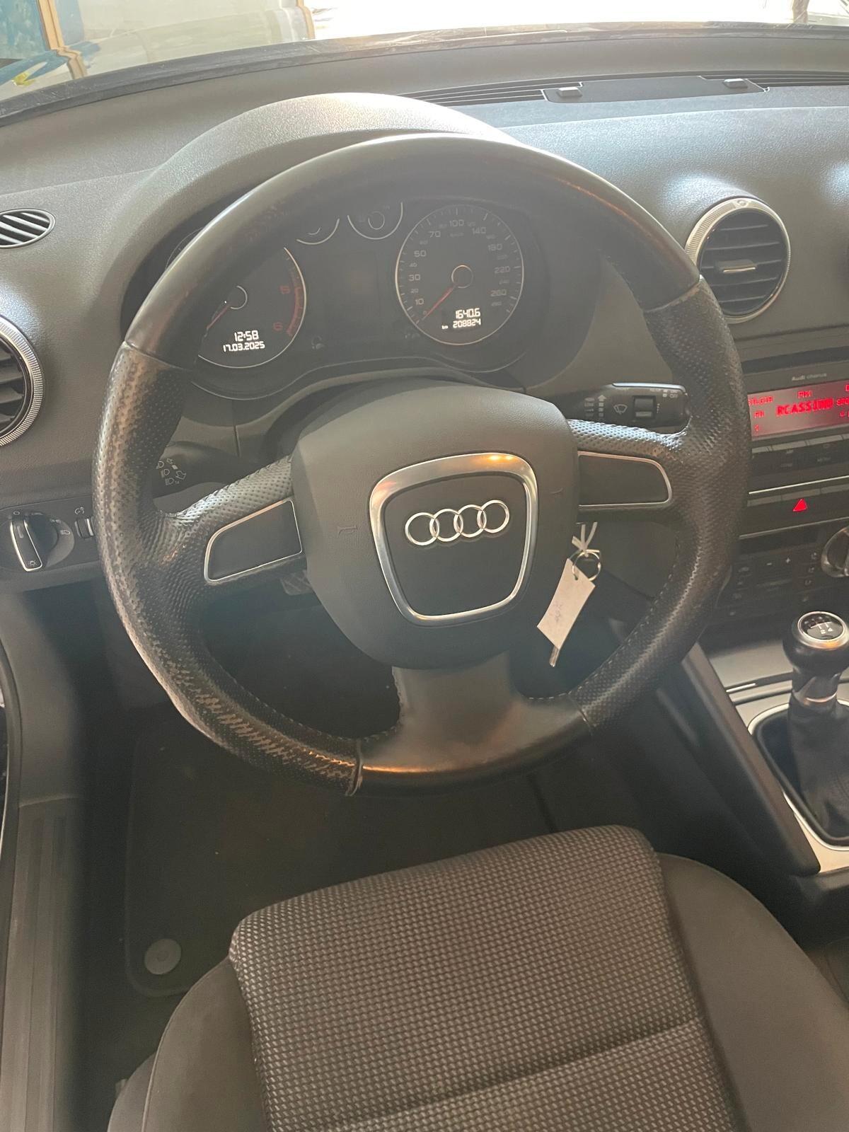 AUDI A3 SPB 1.6 TDI 105 CV AMBITION