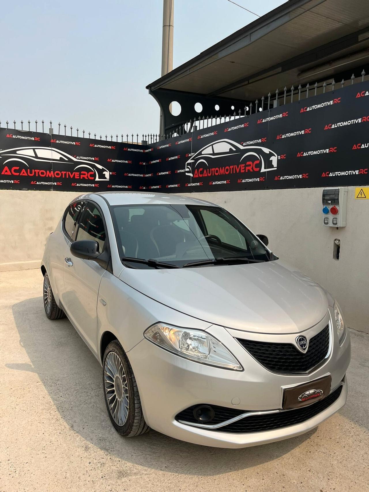 Lancia Ypsilon 1.3 MJT 16V 95 CV 5 porte S&S PLATINUM