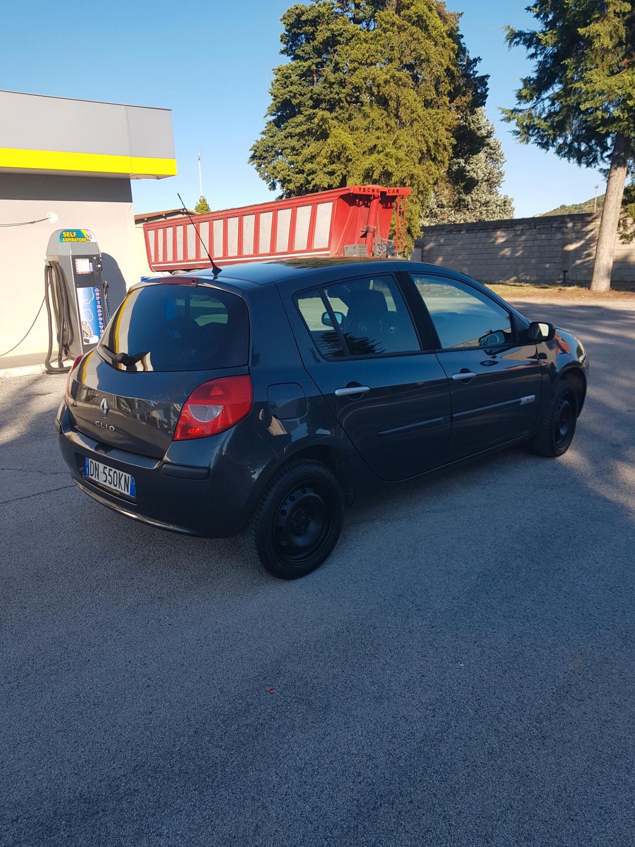 Renault Clio Storia 1.2 5 porte anno 2008