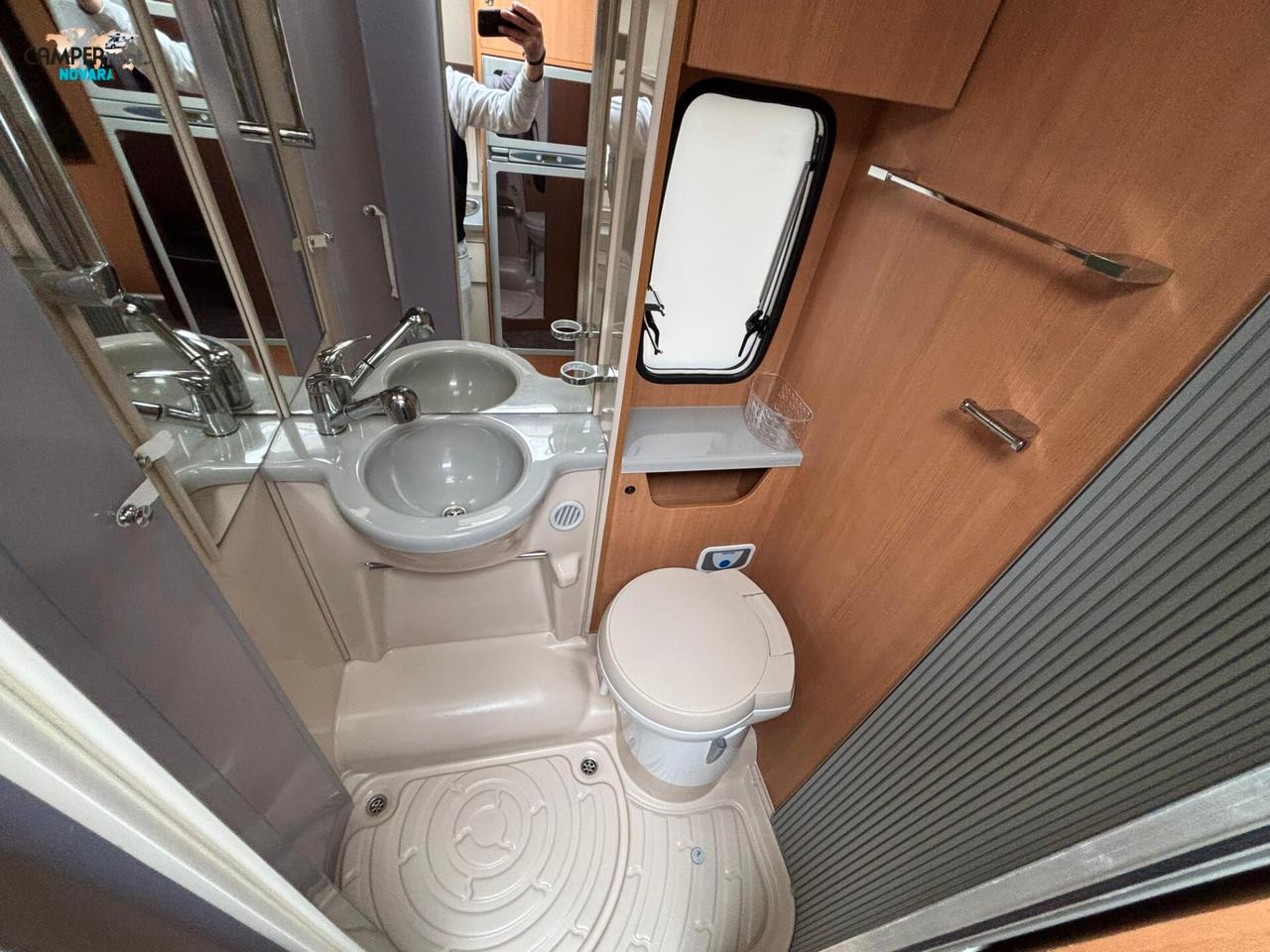 Chausson FLASH 30 - LETTO MATRIMONIALE NAUTICO