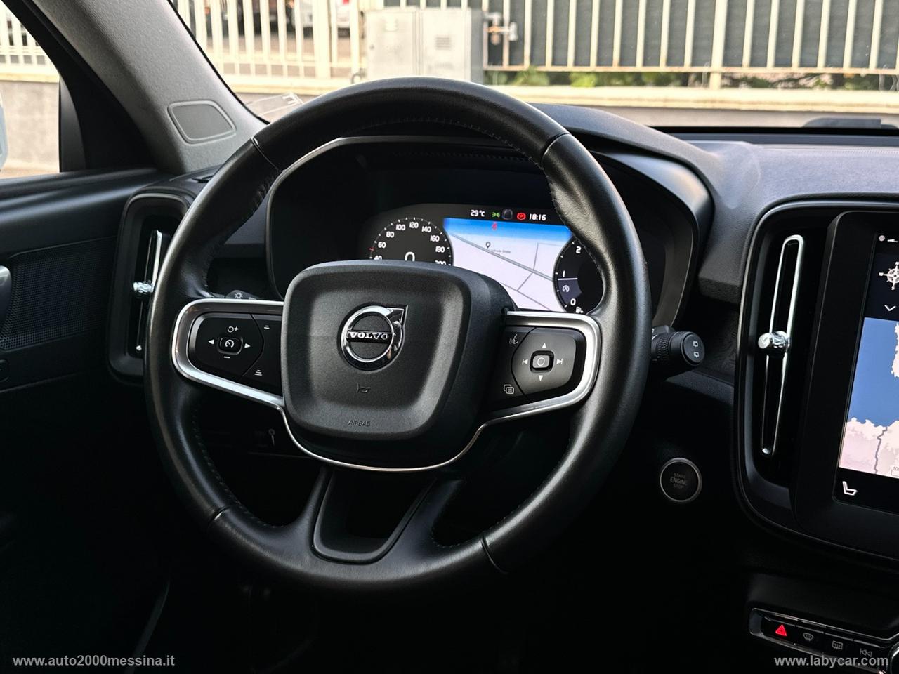 VOLVO XC40 D3 Business