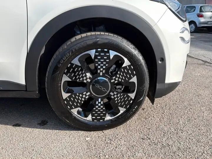 Fiat 600 Hybrid 110 CV DCT MHEV La Prima