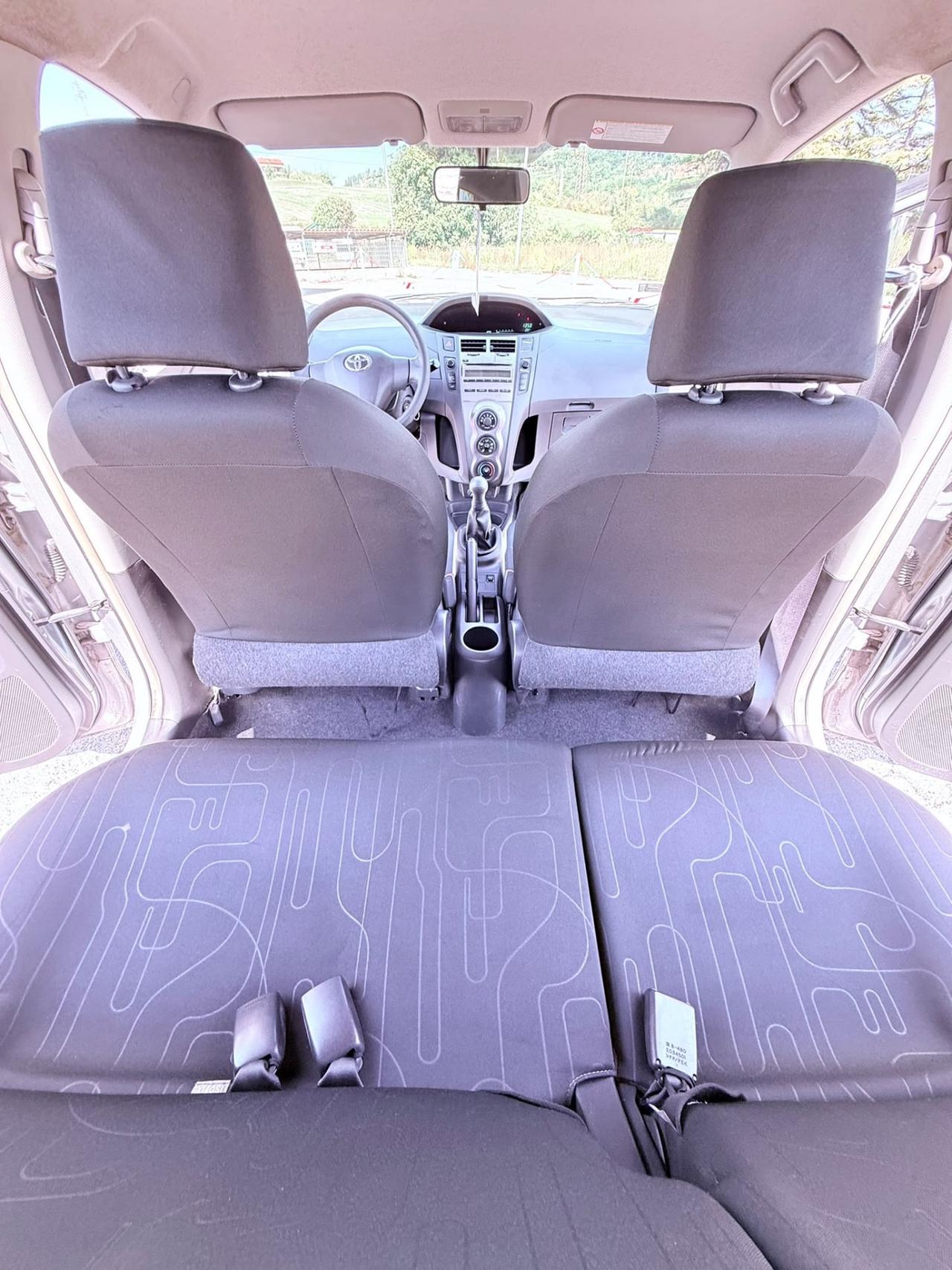 Toyota Yaris 1.0 5 porte Ok neopatentati