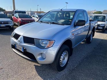 MITSUBISHI L200 2.5 DI-D/136CV Club Cab Invite