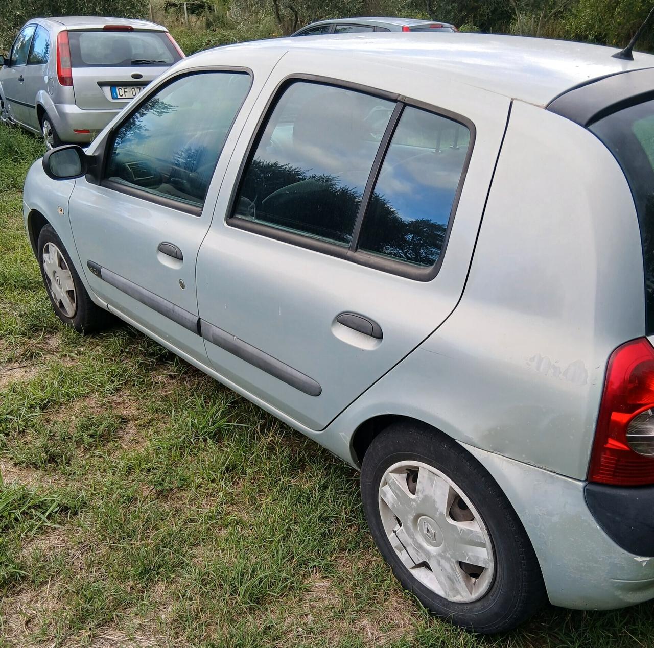 Renault Clio 1.5 diesel 65 cv