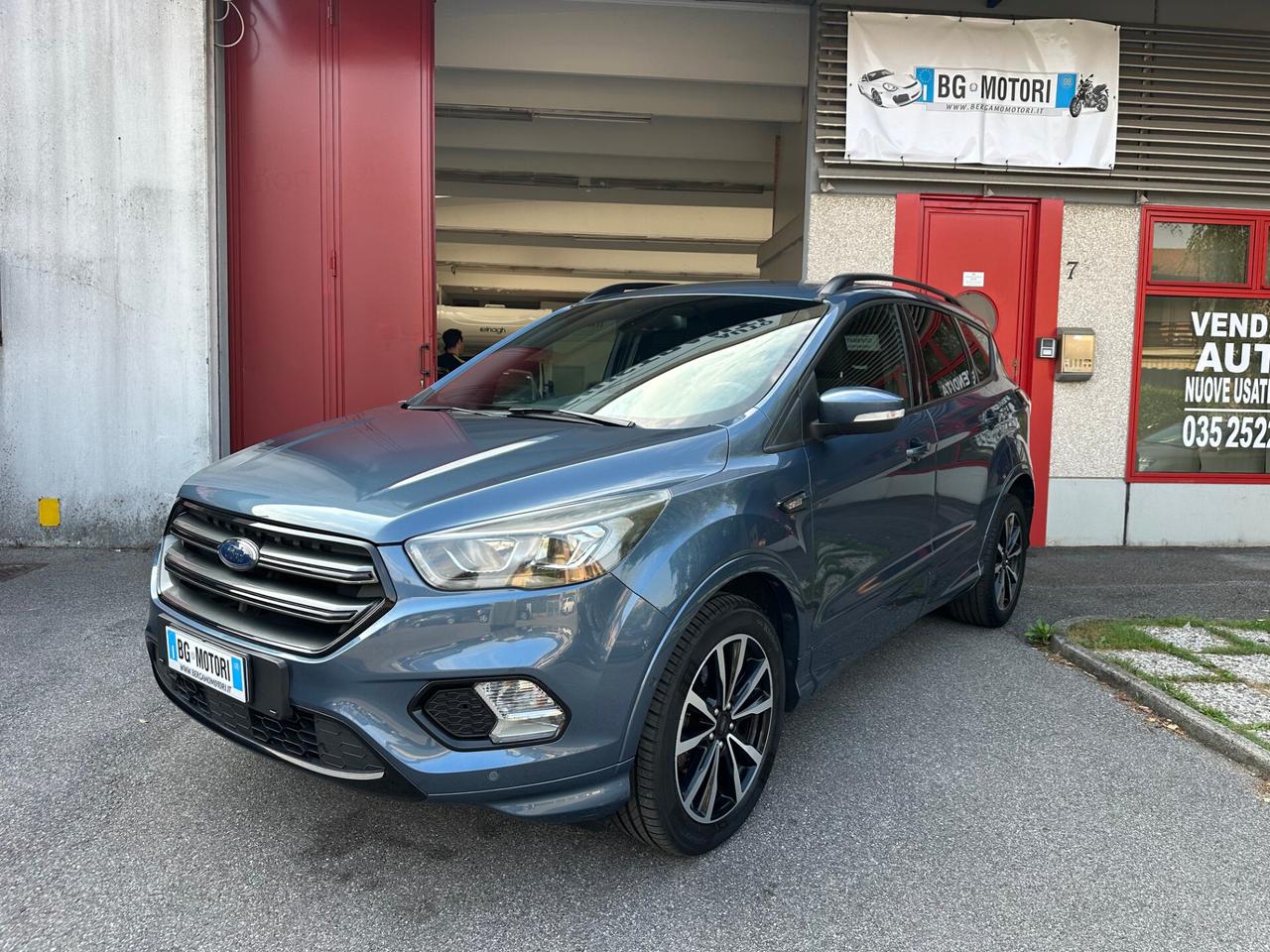 Ford Kuga 1.5 ecoboost ST-Line UNIPROPR. MOTORE SOSTITUITO