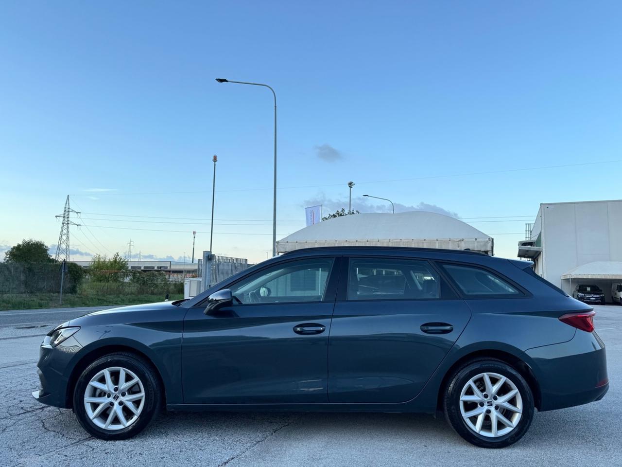 SEAT LEON SportsTourer 2.0 TDI DSG-Led Carplay
