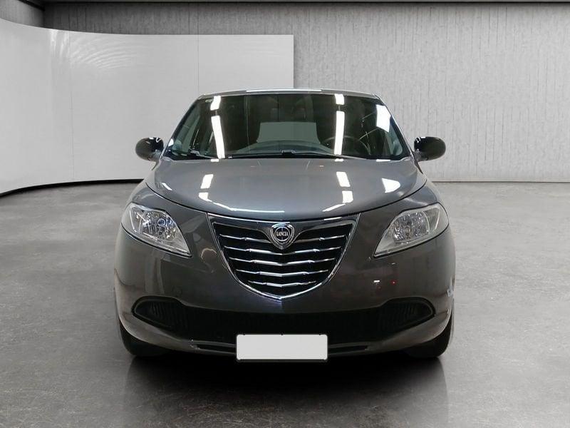 Lancia Ypsilon 1.2 8v Silver 69cv