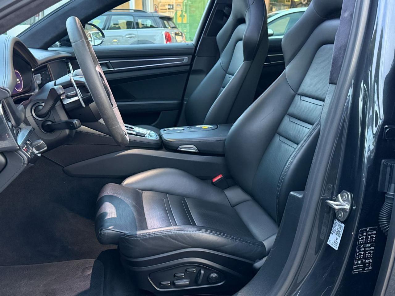 PORSCHE Panamera 4.0 GTS 480cv Sport Turismo Possibilità Leasing