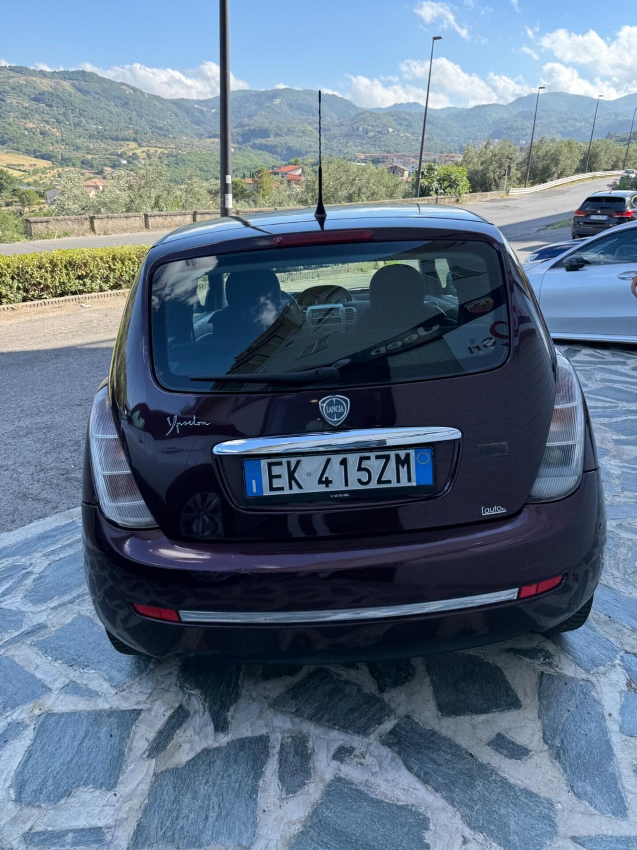 Lancia Ypsilon 1.3 MJT 75 CV MOTORE NUOVO!