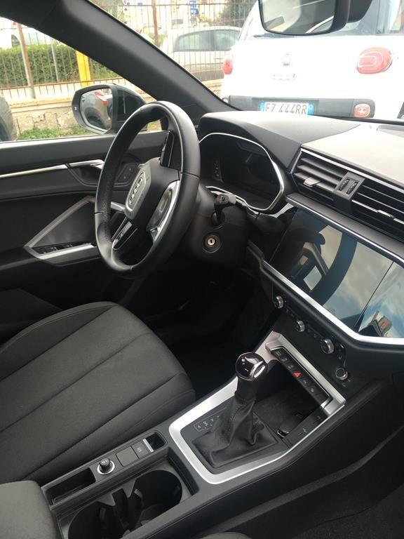 Audi Q3 35 TDI S tronic Business Advanced