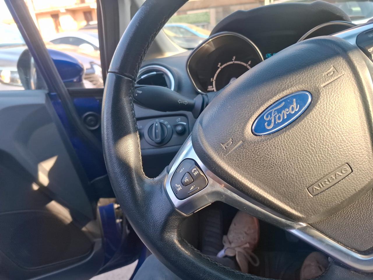 Ford Fiesta 1.5 TDCi 95CV 5 porte Titanium