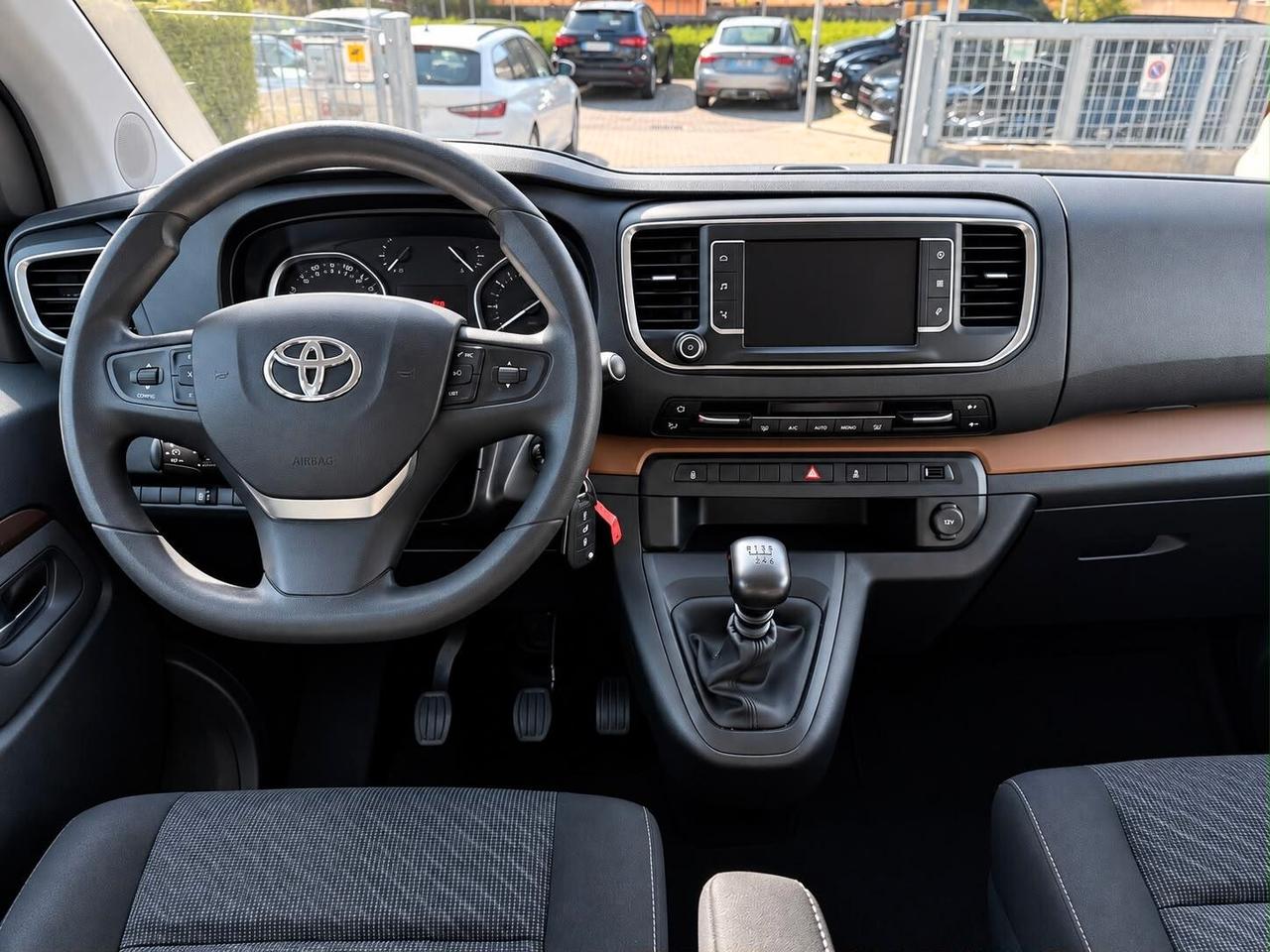 Toyota Proace Verso 1.6D Executive
