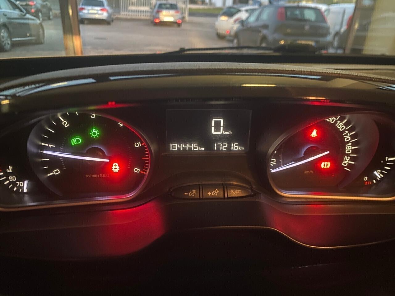 Peugeot 2008 BlueHDi 75 Active