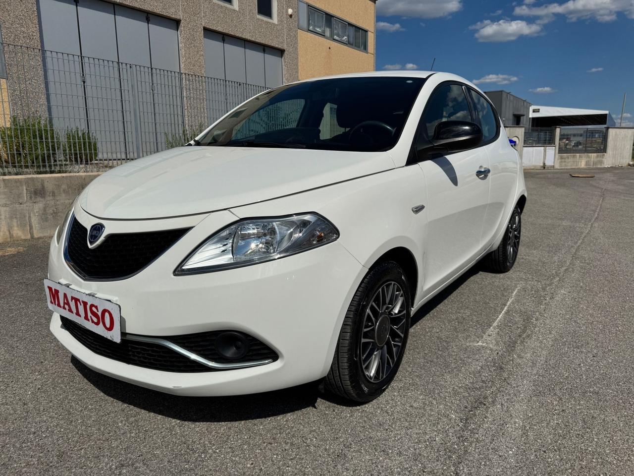 Lancia Ypsilon 1.2 benzina/GPL Ecochic Gold