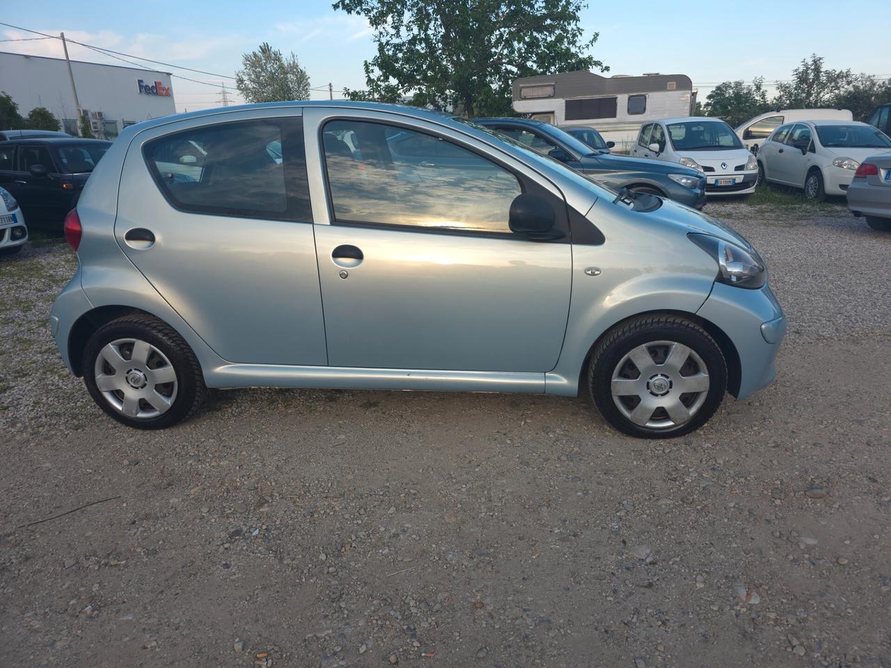 Toyota Aygo 1.0 12V VVT-i 5 porte Sol