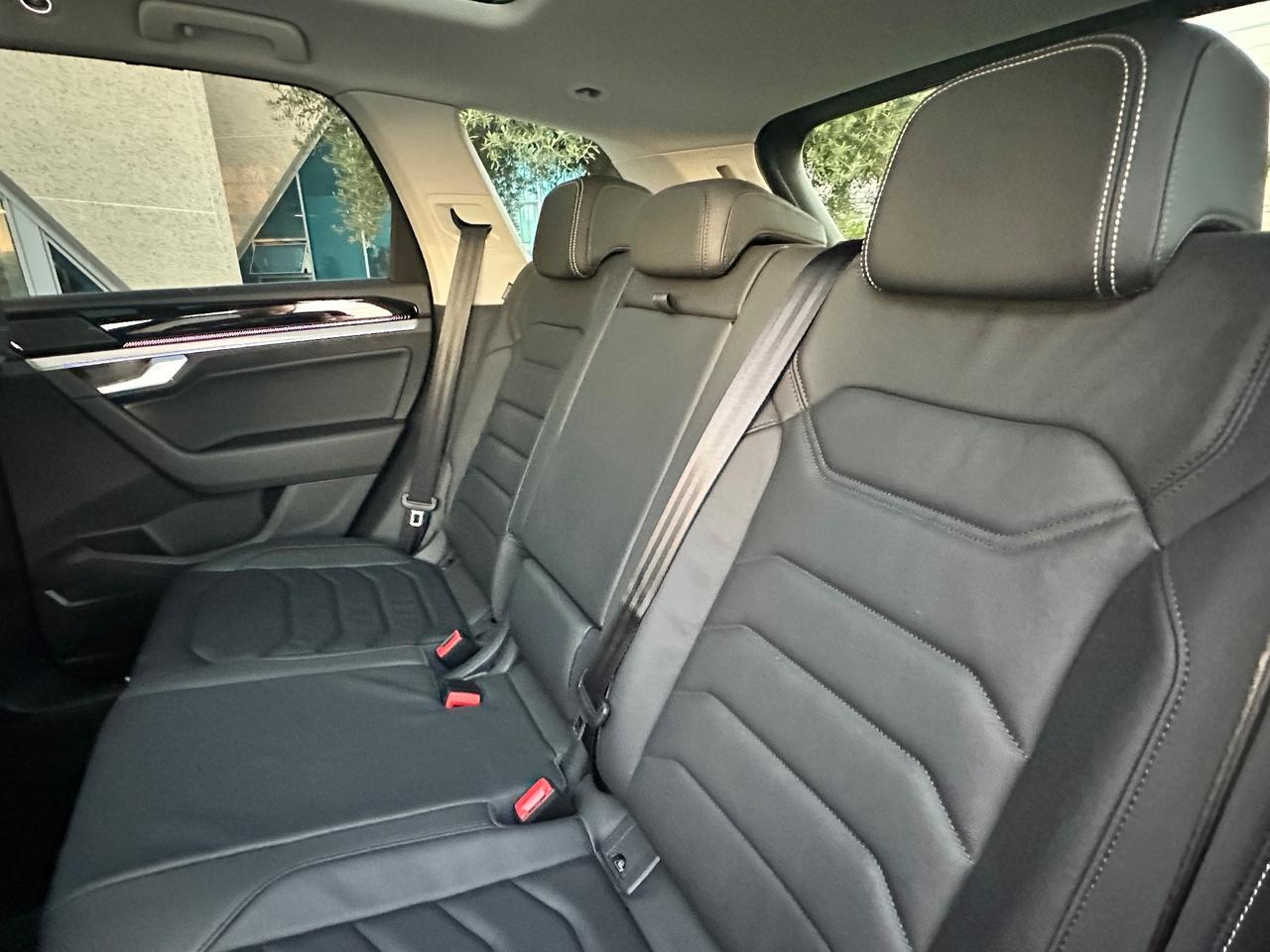 Volkswagen Touareg V6 tsi Elegance possibilità noleggio no scoring