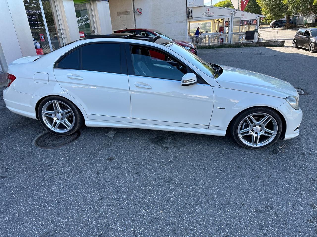 Mercedes-benz C 220 AMG Strafull