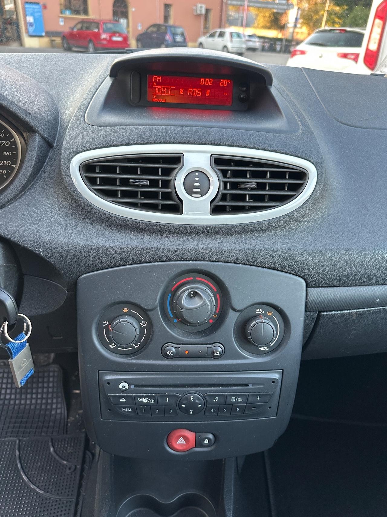 Renault Clio 1.2 16V 5 porte GPL Dynamique