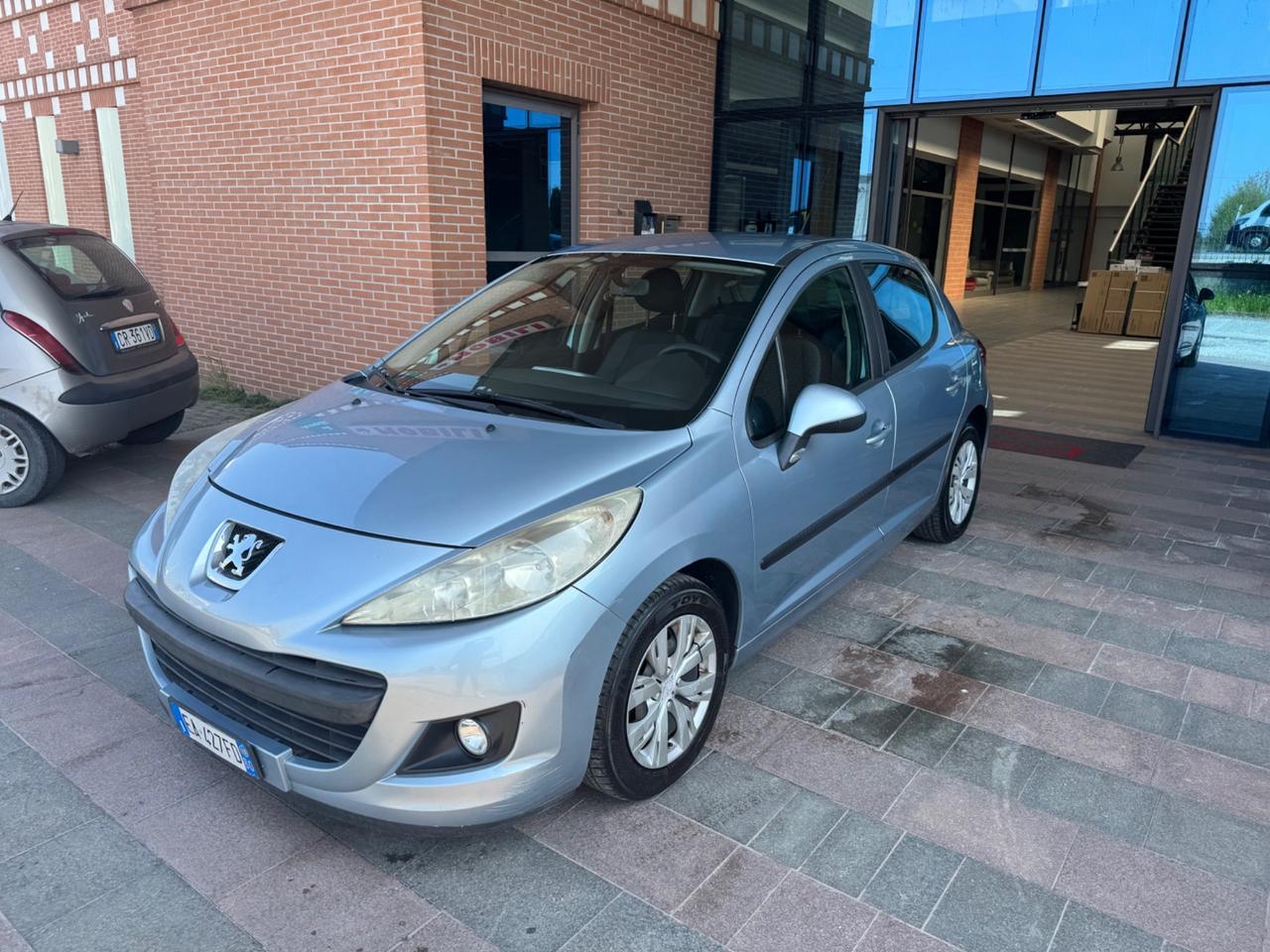 Peugeot 207 1.4 8V 75CV 5p. Energie Sport ECO GPL