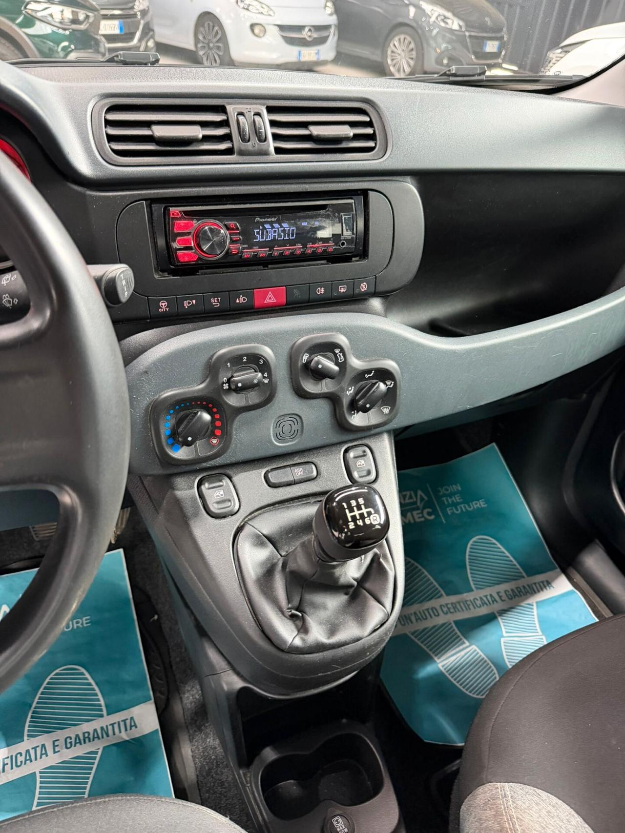 Fiat Panda 5 posti Euro 6 Neopatentati