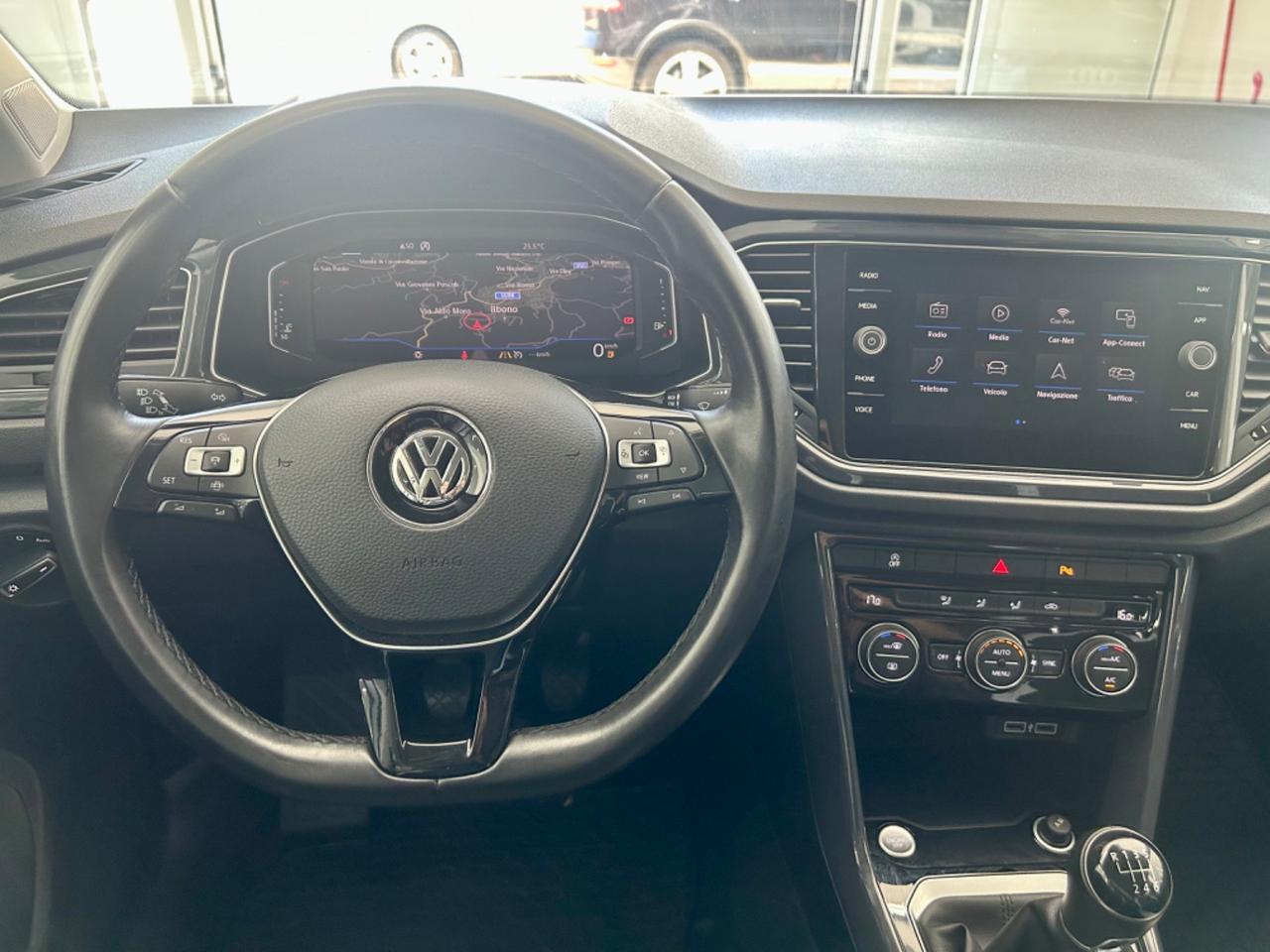 VW T-Roc FULL OPTIONAL finanziabile
