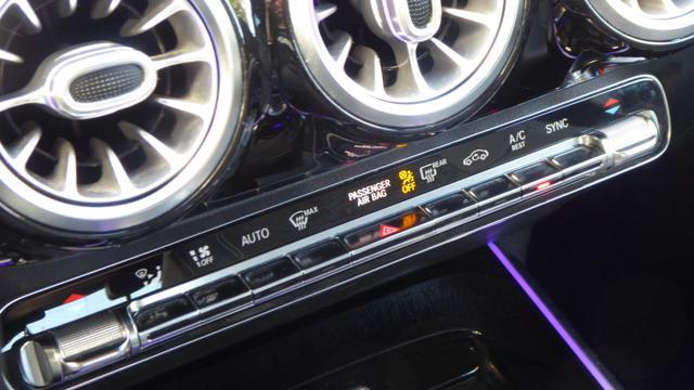 MERCEDES-BENZ B 200 d Automatic Sport