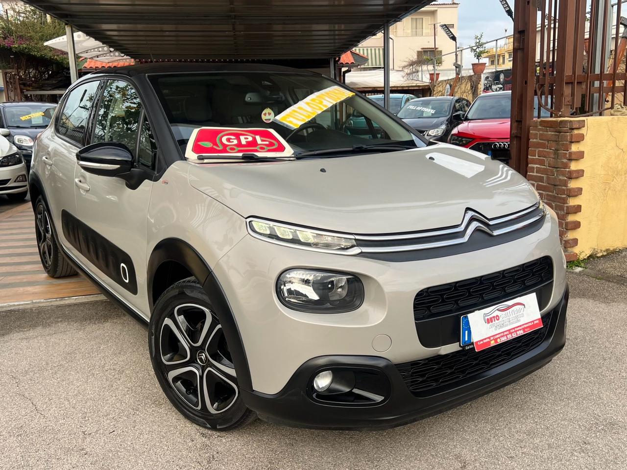 Citroen C3 PureTech 82 GPL Shine super ful opt