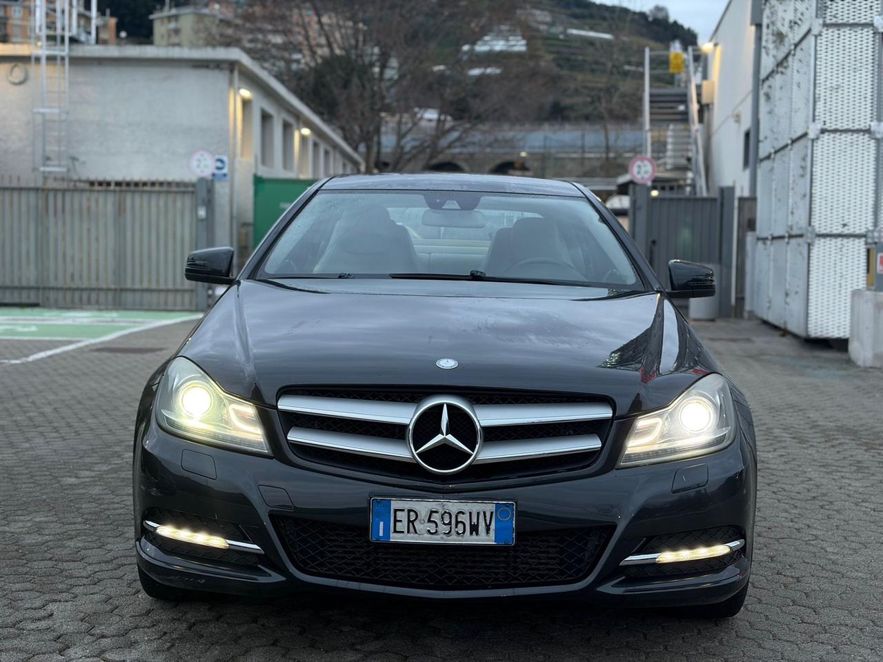 Mercedes-benz C 220 2.0 170cv euo 5