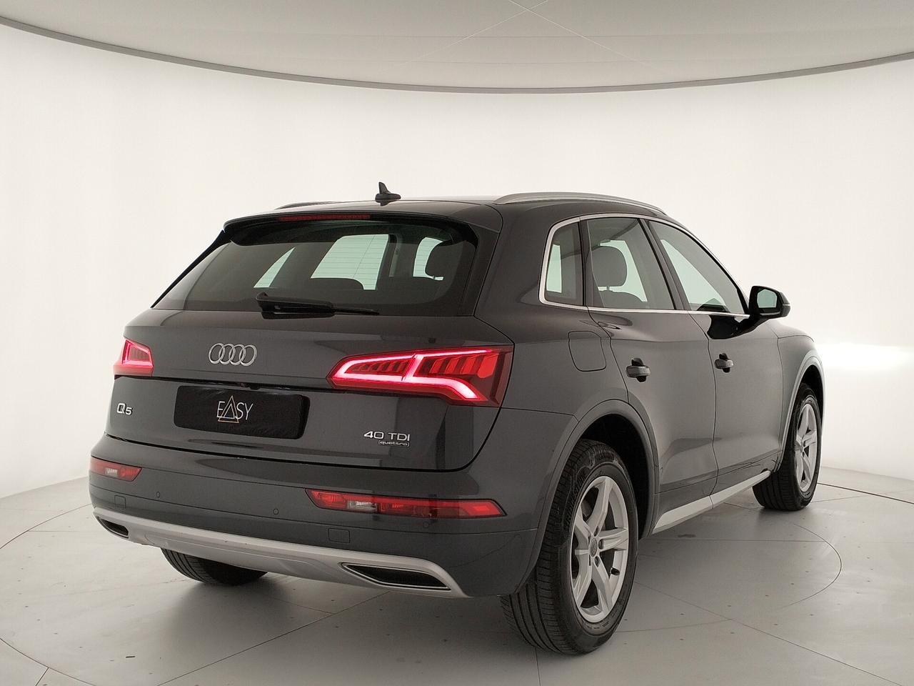 Audi Q5 40 TDI quattro S tronic Business Sport